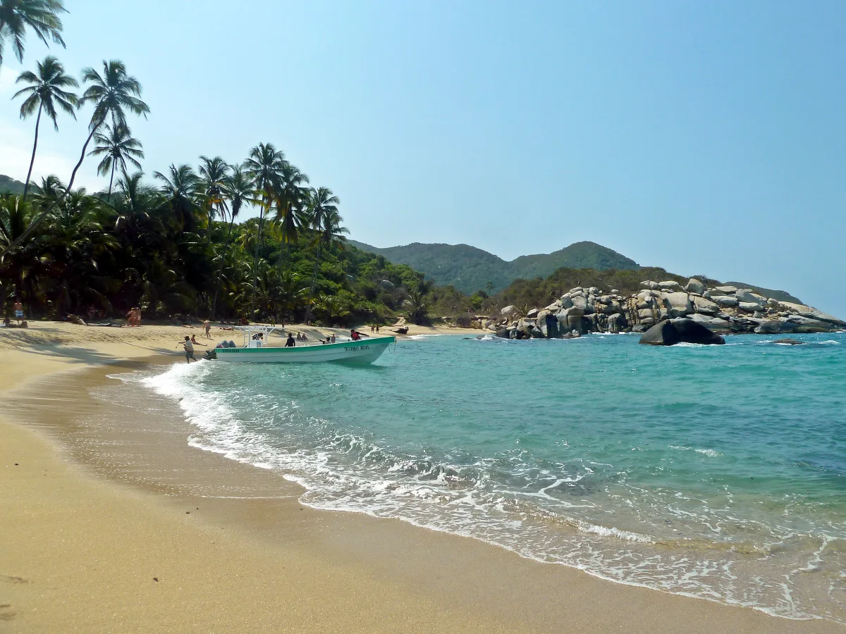 Senderismo interpretativo en el Parque Tayrona, Colombia